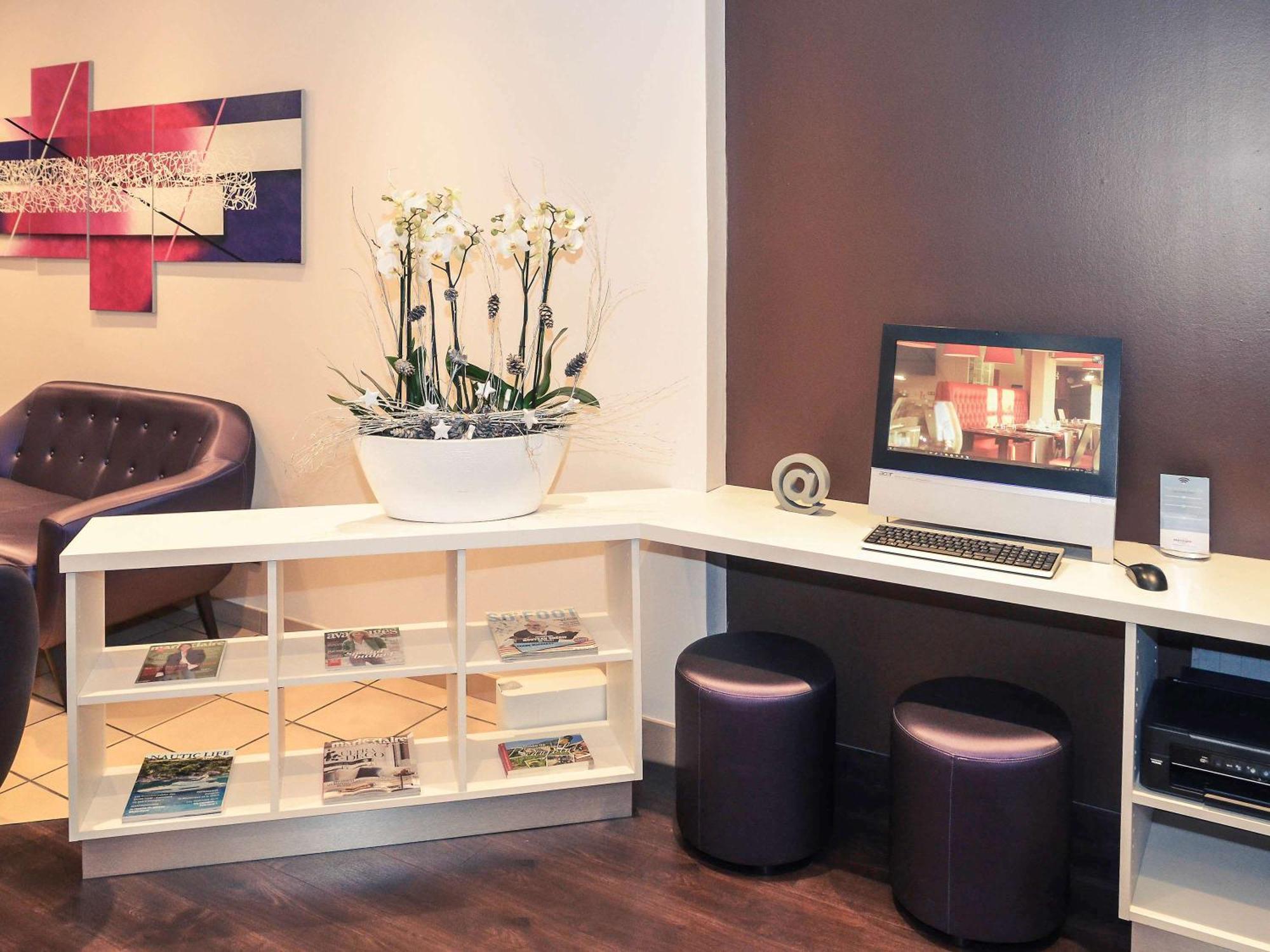 Mercure Lyon Est 4*
